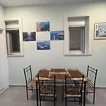 Agapi's Seaside Place Apartman *
