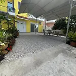Agapi's Seaside Place Apartman *