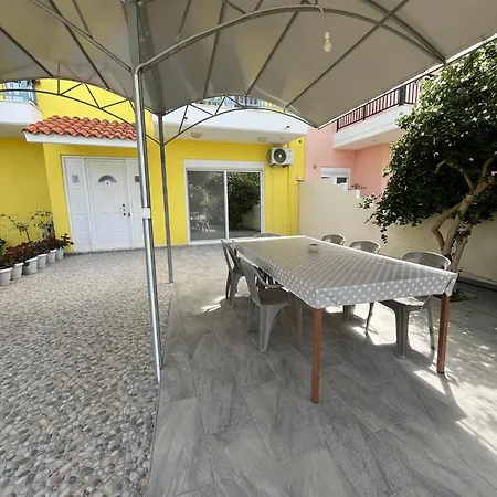 Agapi's Seaside Place * فاليراكي